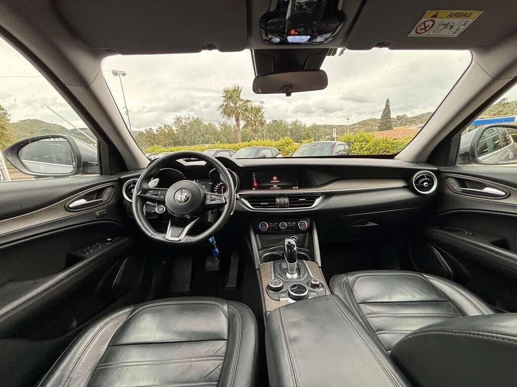 Alfa Romeo Stelvio 2.2 Turbodiesel 210 CV AT8 Q4 2017 / KM 185.000 Tua a solo 148 Euro al mese