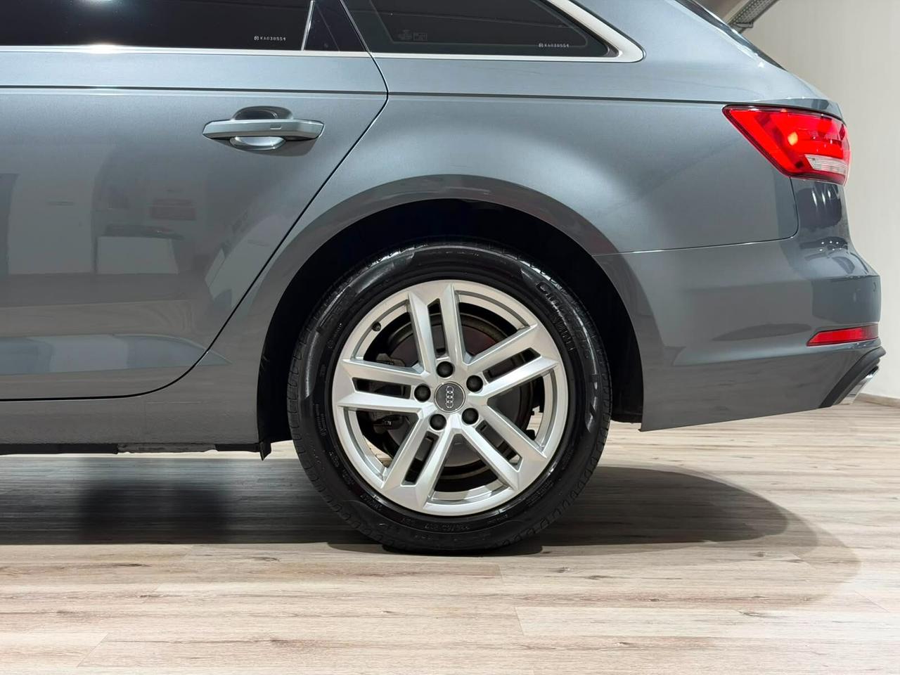 AUDI A4 AVANT 35 2.0 TDI 150CV S-TRONIC 2019