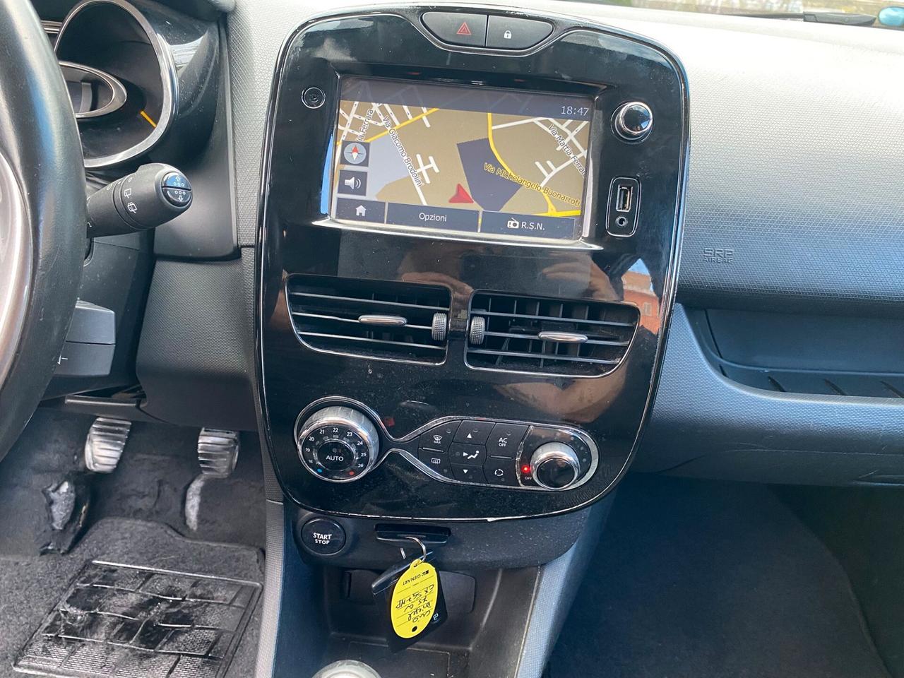 Renault Clio 1.5 dCi 75cv costume national restyling 2015