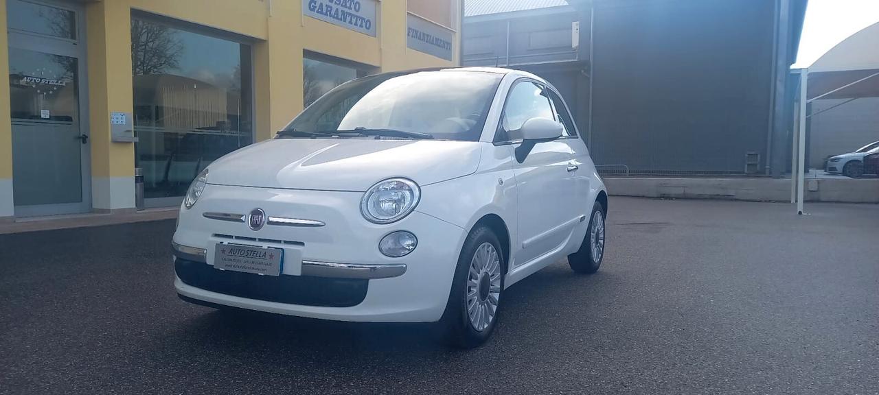 Fiat 500 1.2 Benzina Modello Lounge con Cambio Automatico Revisionata e Tagliandata anche per Neopatentati.