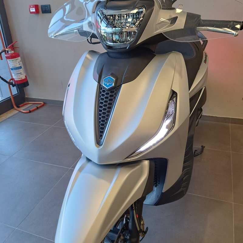 Piaggio Beverly 300 S - 2023