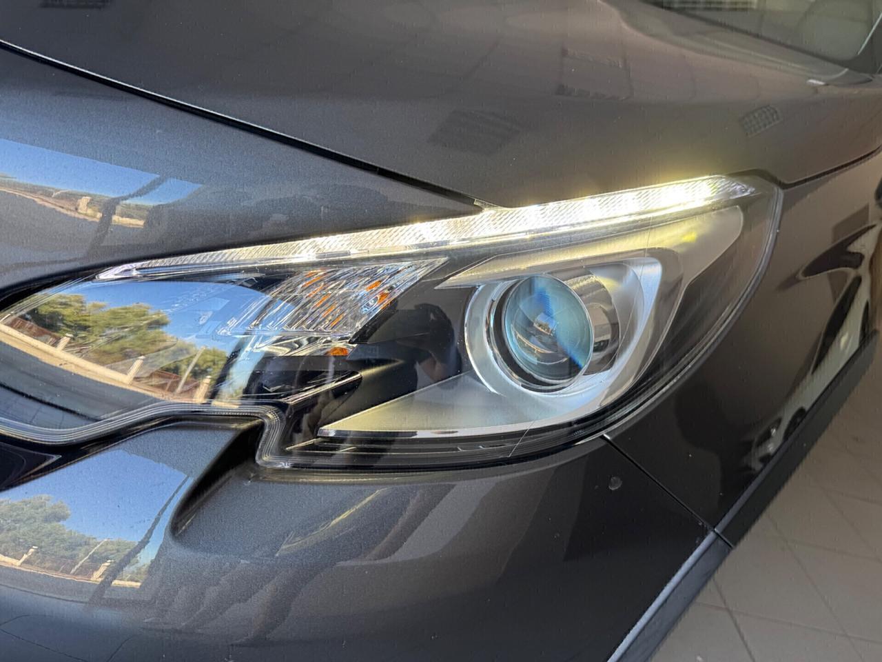 Peugeot 2008 1.6 HDI 100 CV Allure