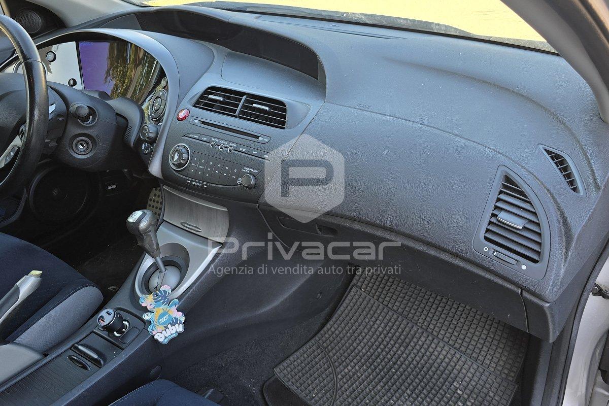 HONDA Civic 1.8 i-VTEC 5p. Executive