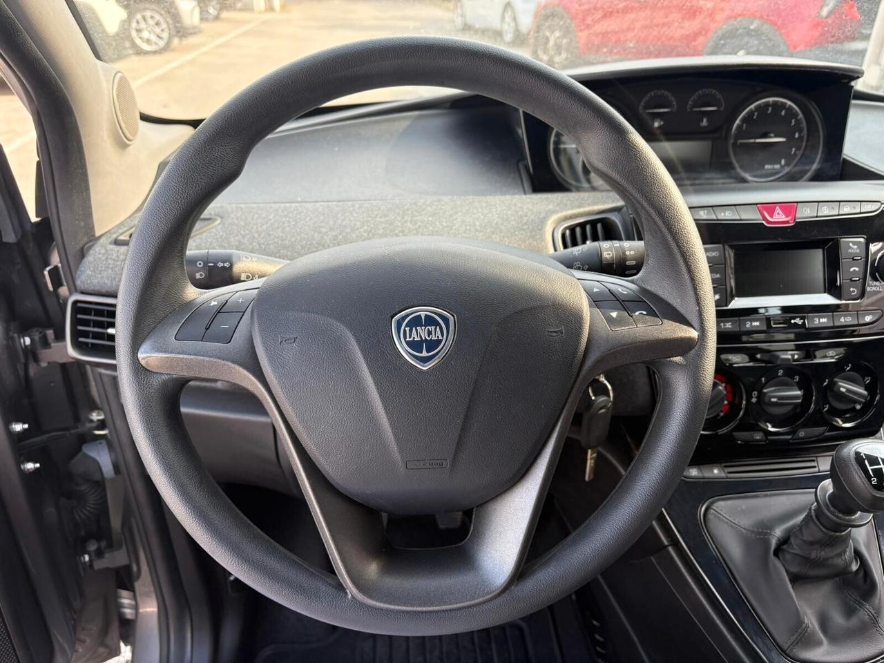 Lancia Ypsilon 1.2 69 CV 5 porte GPL