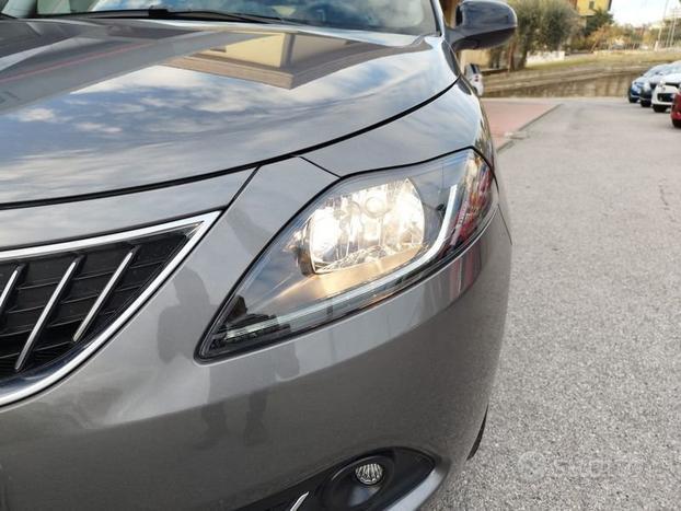 Lancia Ypsilon 1.0 FireFly 5 porte S&S Hybrid...