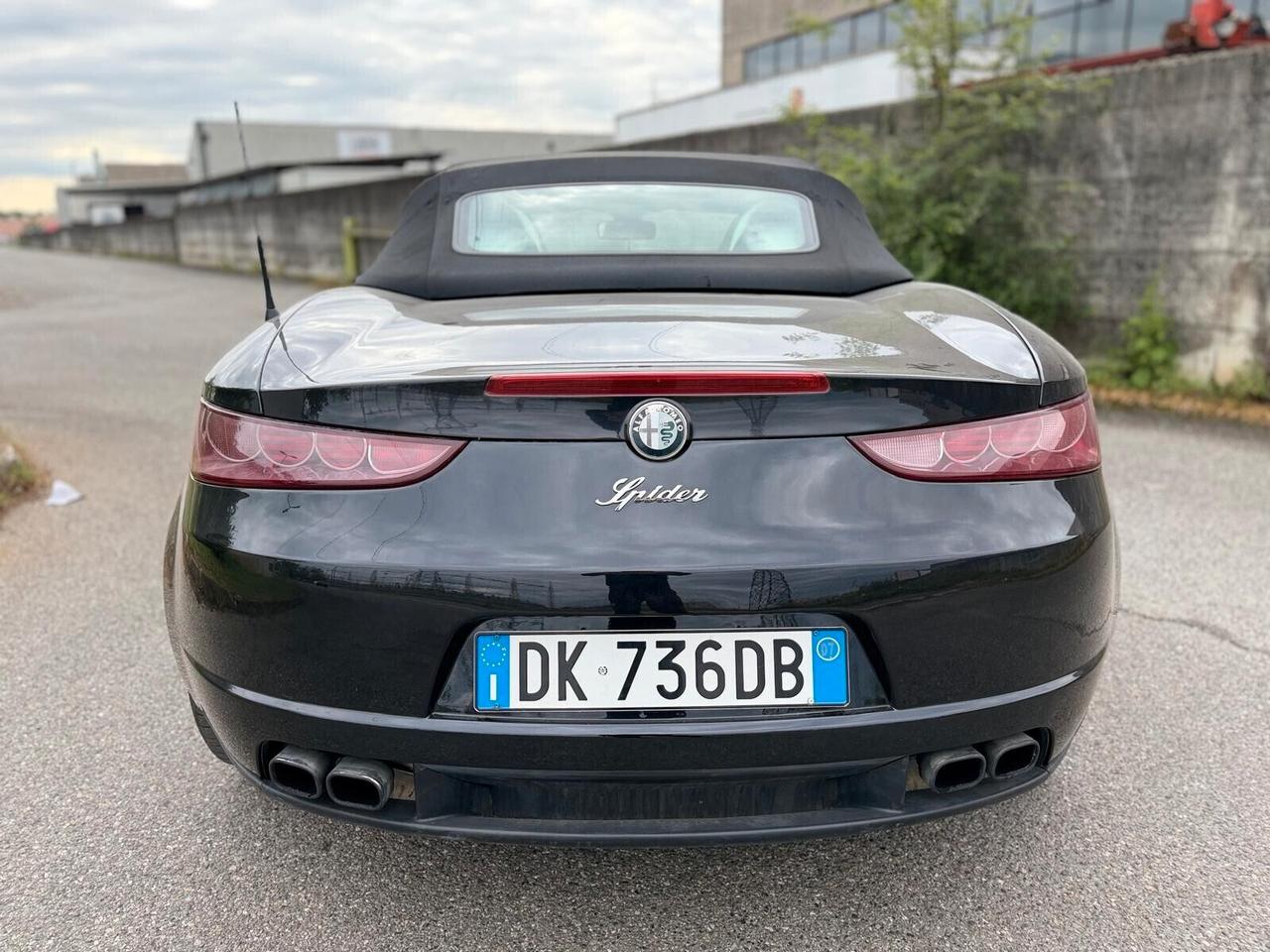Alfa Romeo Spider 2.2 JTS