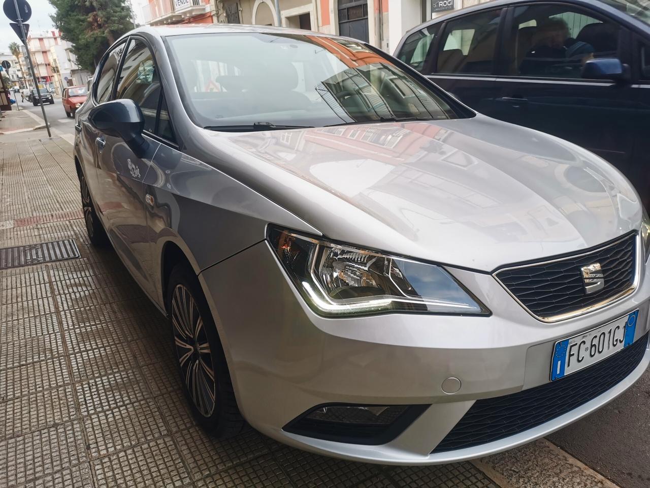 Seat Ibiza 1.4 TDI 75 CV 5p. Connect Grey FULL