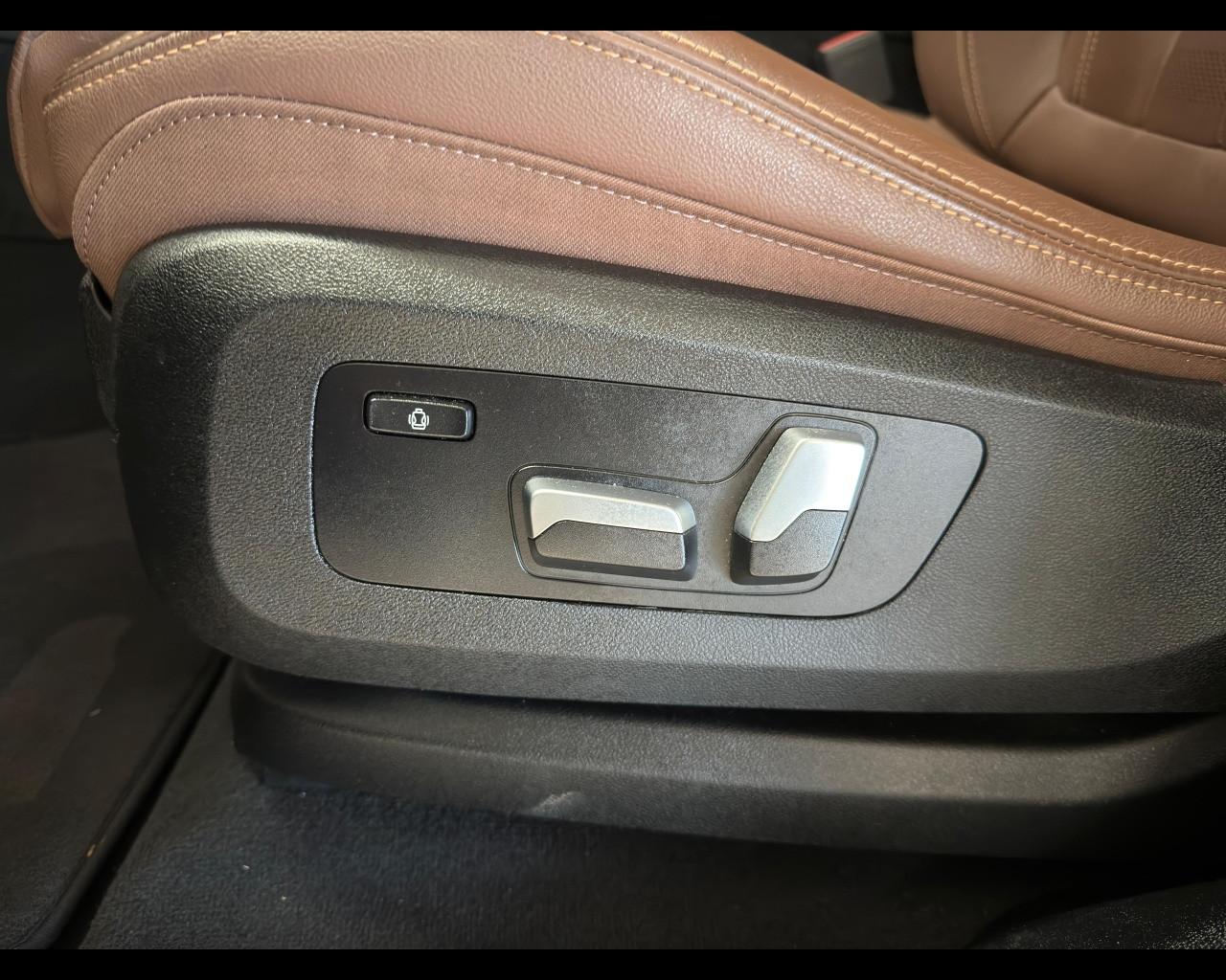 BMW X6 (G06/F96) - X6 xDrive30d 48V Business