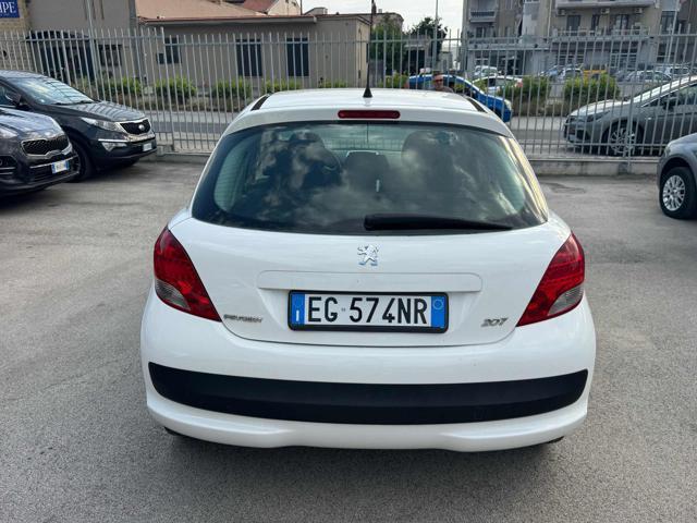 PEUGEOT 207 1.4 HDi 70CV 5p. Active
