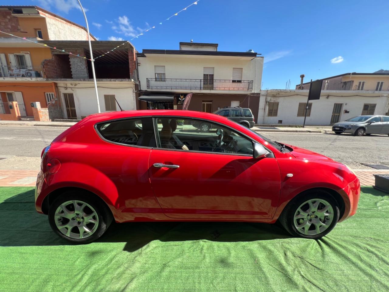 Alfa Romeo MiTo 1.4 T 155 CV Distinctive Premium Pack