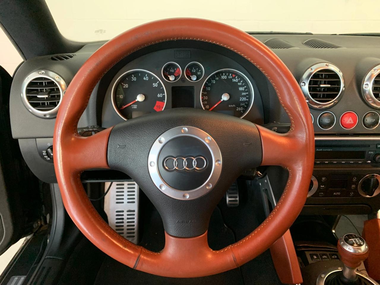 Audi TT Coupé 1.8 T 20V 225 CV cat quattro interni BASEBALL