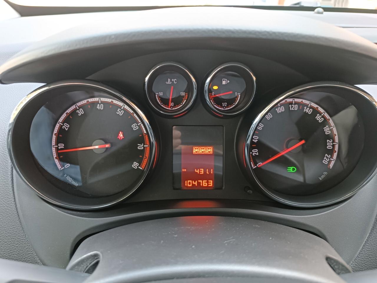 MERIVA 1400 BENZINA UNIPROPR OK NEOPATENTATI