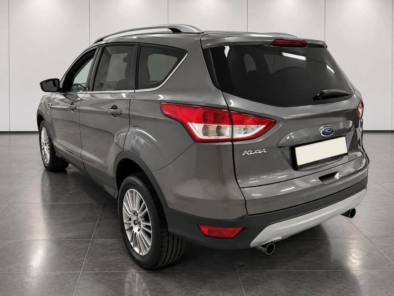 Ford Kuga 2.0 TDCi 140 CV Titanium Autocarro N1