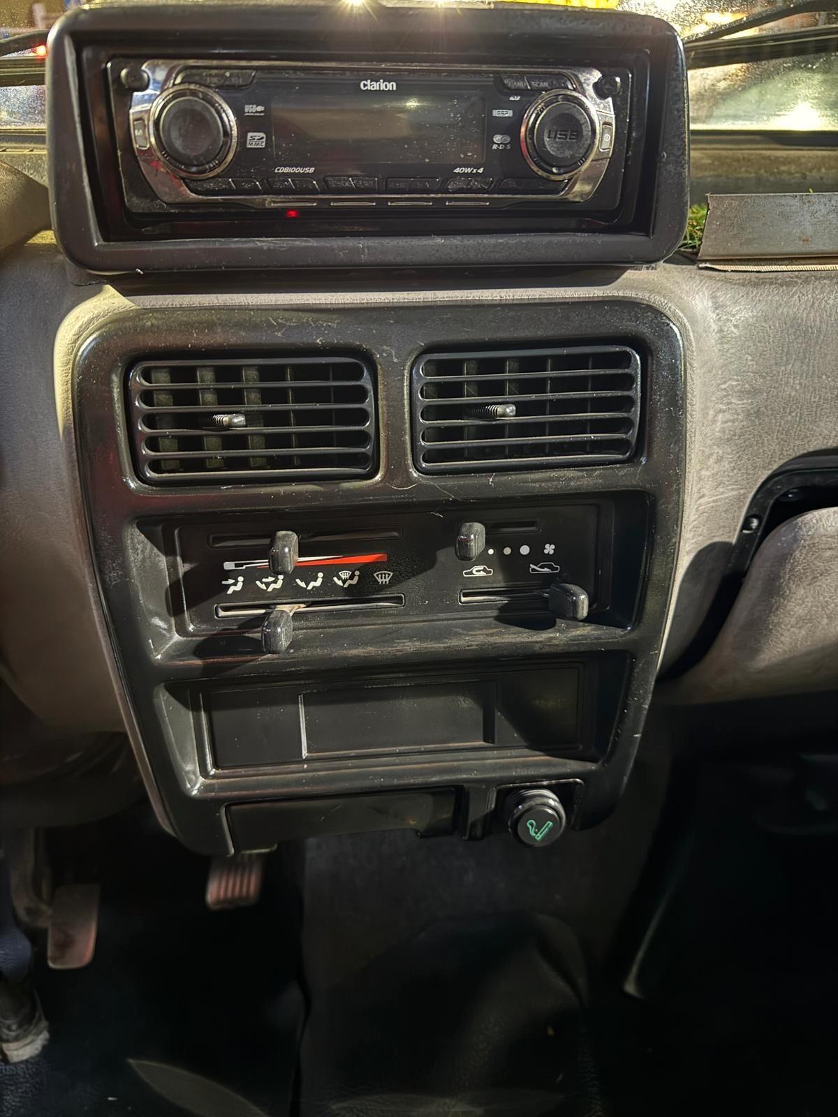 Piaggio PORTER RIBALTABILE CON MOTORE RIFATTO SOLO 35.000 KM