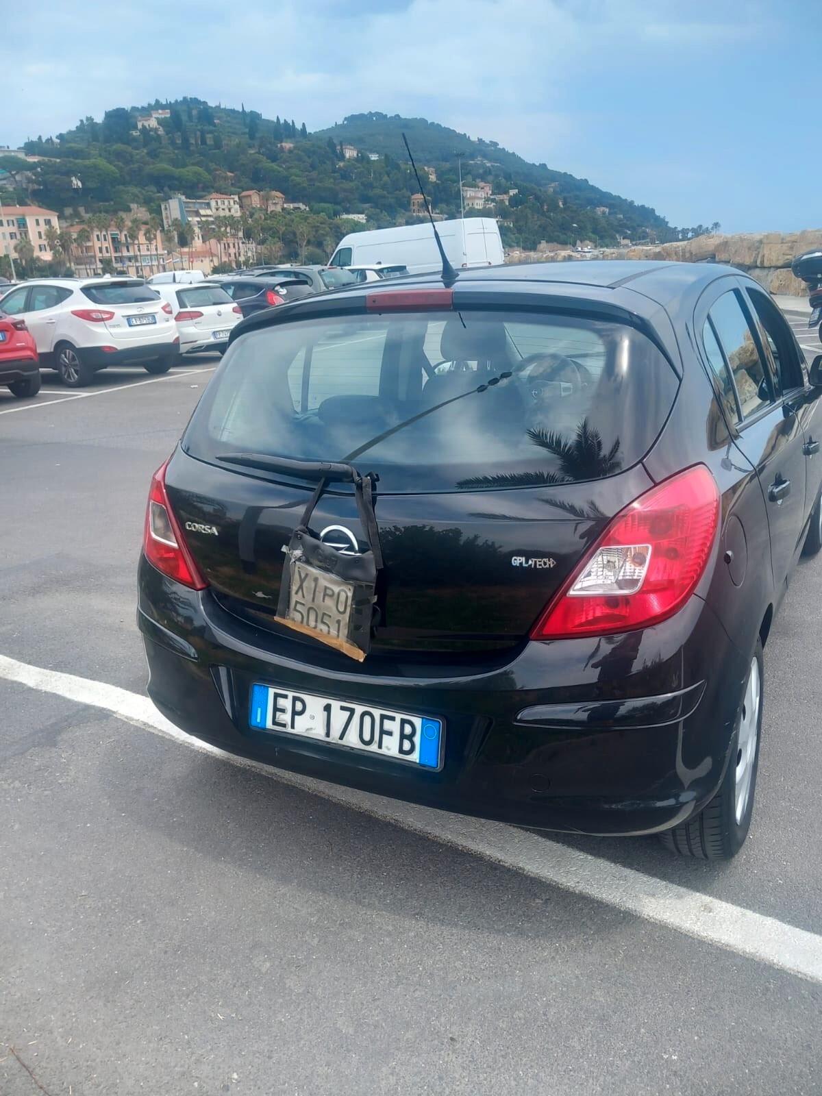 Opel Corsa 1.2 85CV 5 porte GPL-TECH One