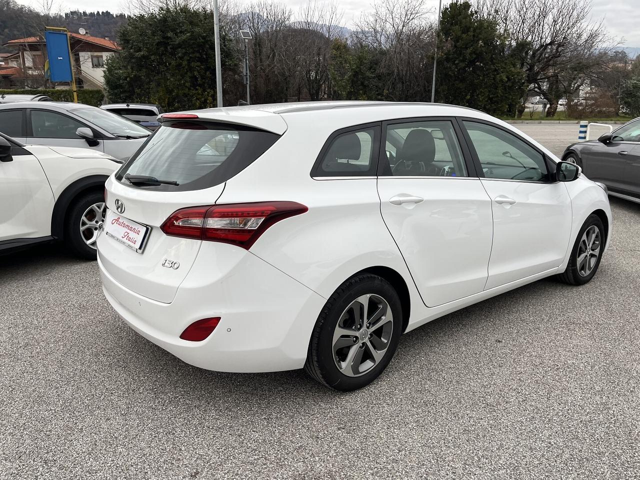HYUNDAI I30 SW 1600 CRDI 110 CV COMFORT