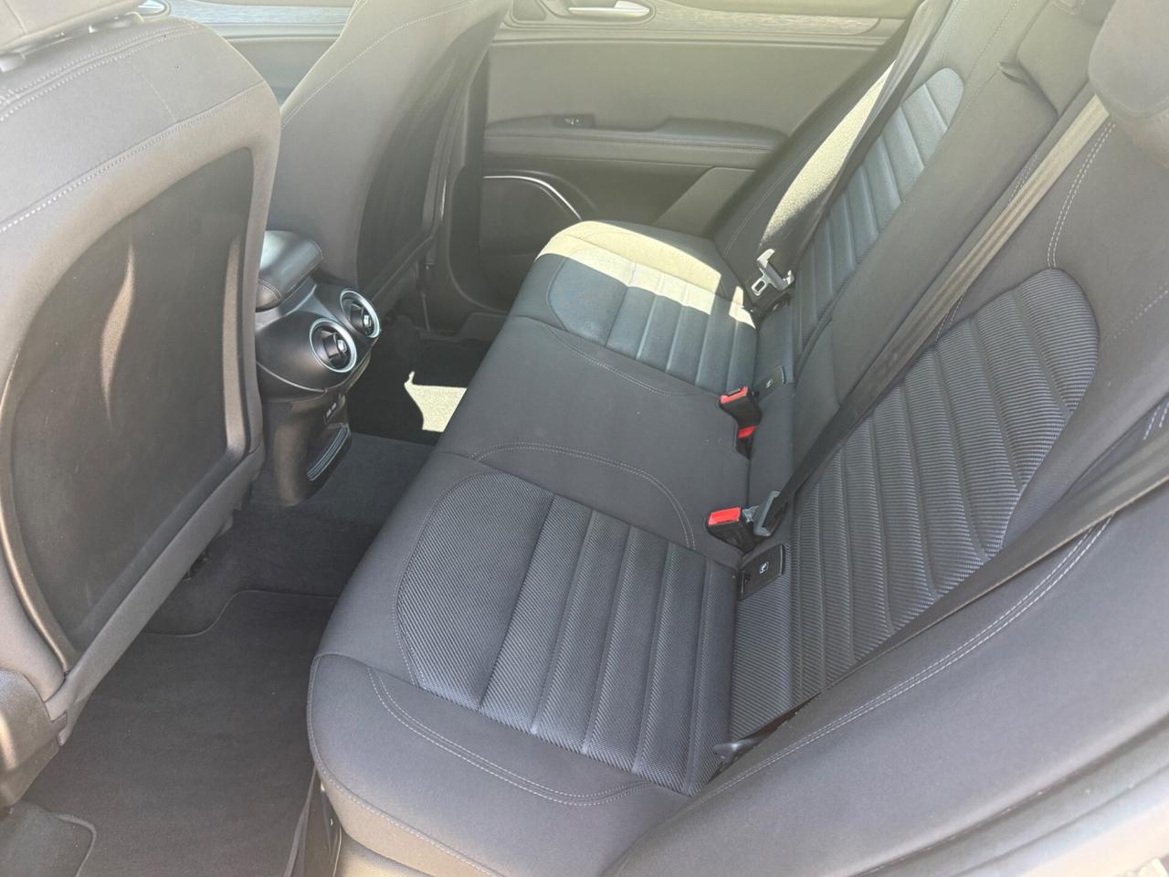 Alfa Romeo Stelvio 2.2 Turbodiesel 160 CV AT8 RWD Super