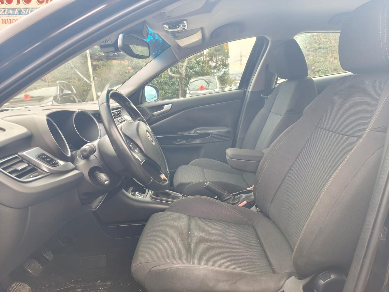 Alfa Romeo Giulietta 1.6 JTDm-2 105 CV Distinctive