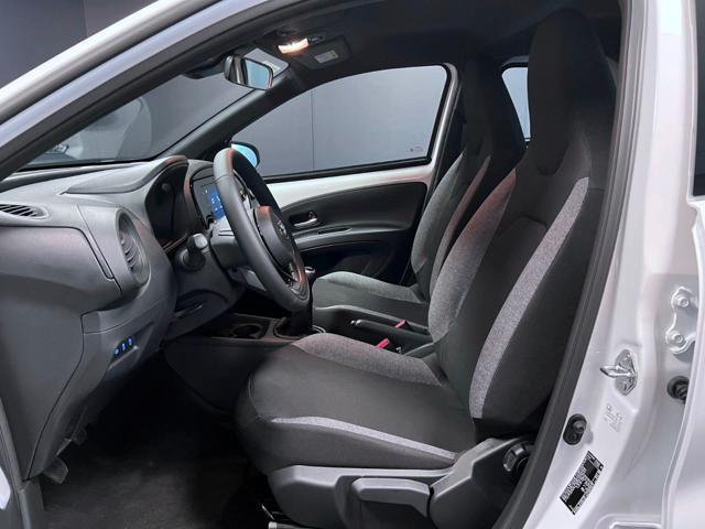 TOYOTA Aygo X 1.0 VVT-i 72 CV 5 porte Active