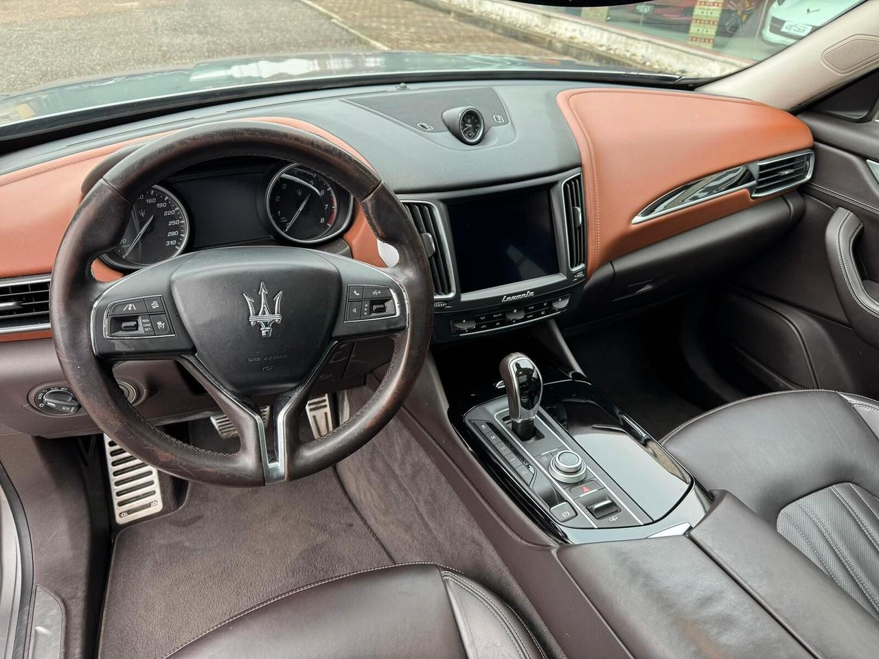 Maserati Levante SQ4 V6 430 CV Granlusso