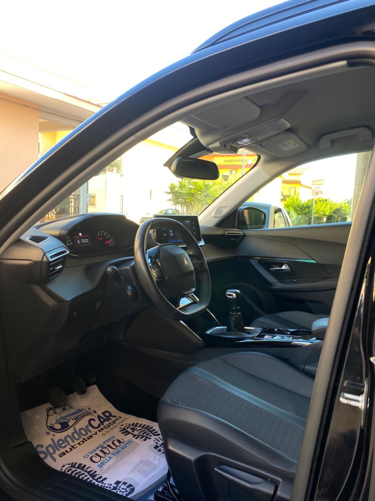 Peugeot 2008 PureTech 100 S&S Allure Pack