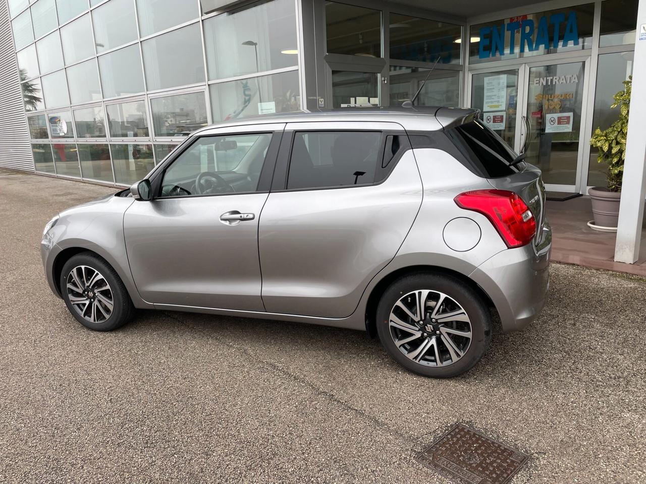 Suzuki Swift 1.2 Hybrid Top