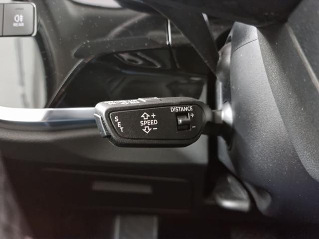 AUDI Q3 35 TDI S tronic S line edition