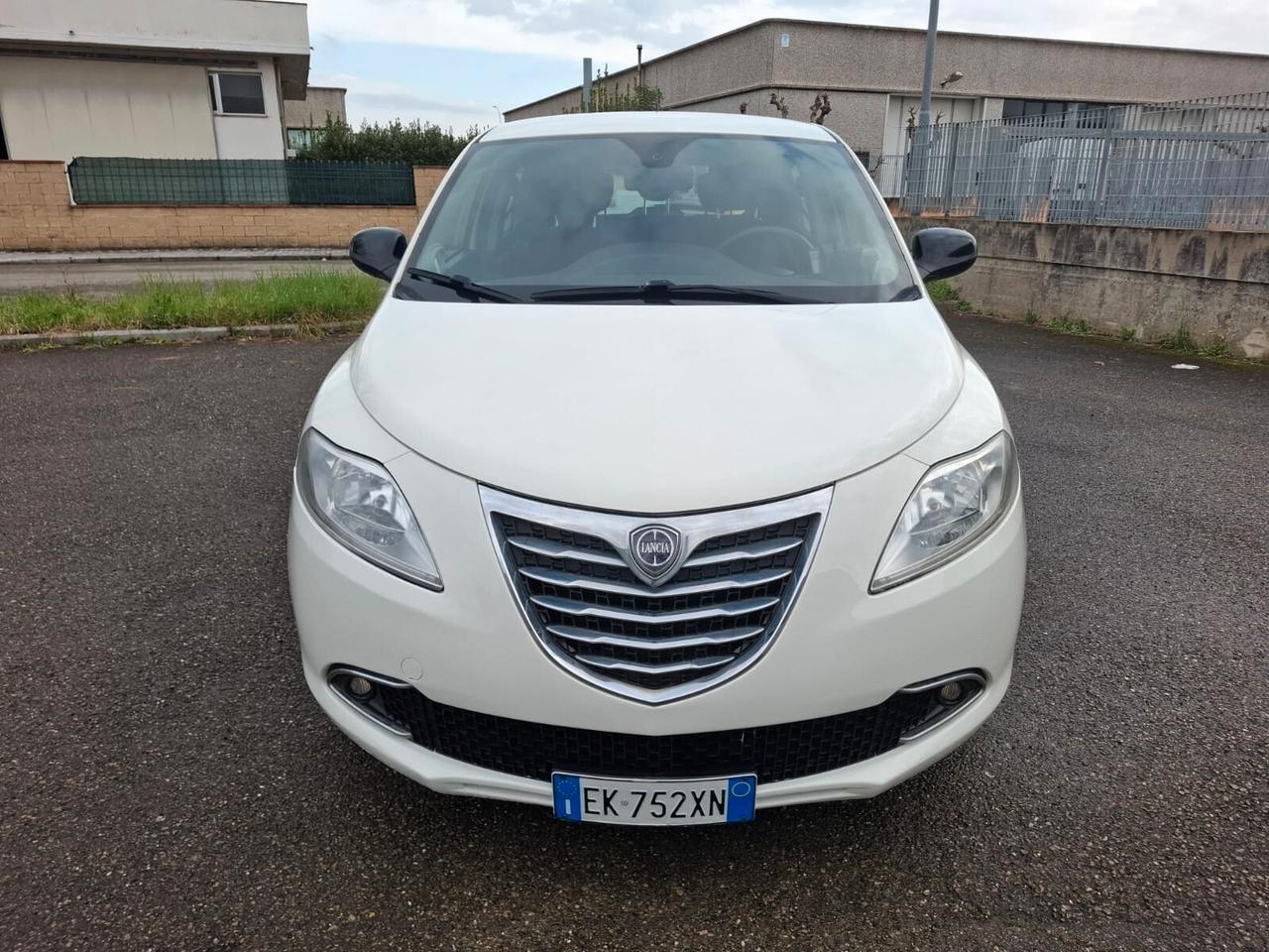 Lancia Ypsilon 1.2 del 2012 SOLO 133.000 KM
