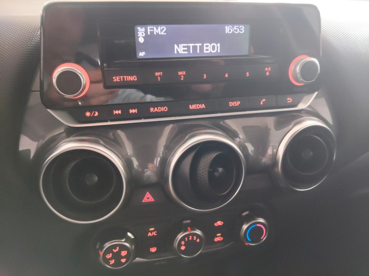 Nissan Juke 1.0 DIG-T 114 CV Visia