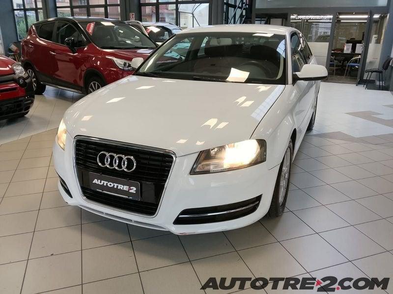 Audi A3 A3 1.6 tdi Attraction 90cv
