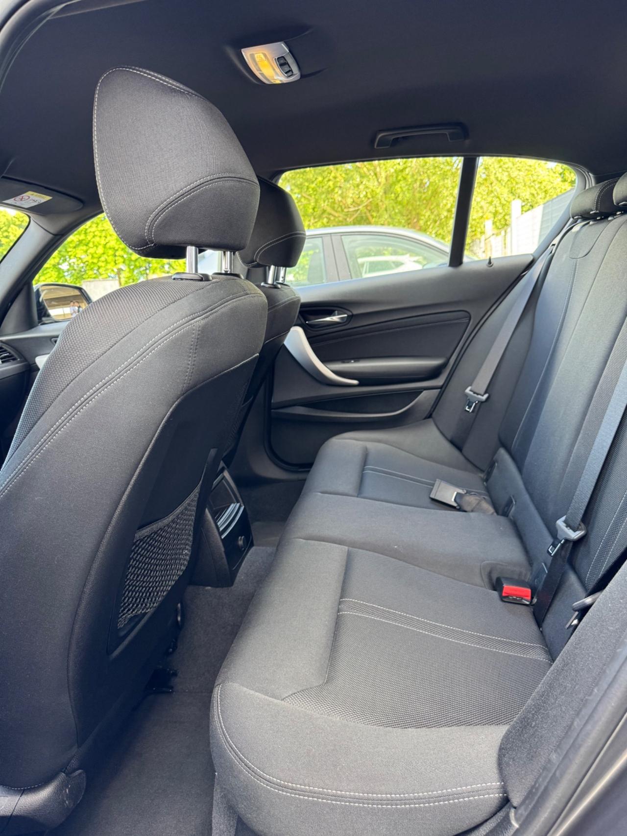 Bmw 120 120d 5p. Urban
