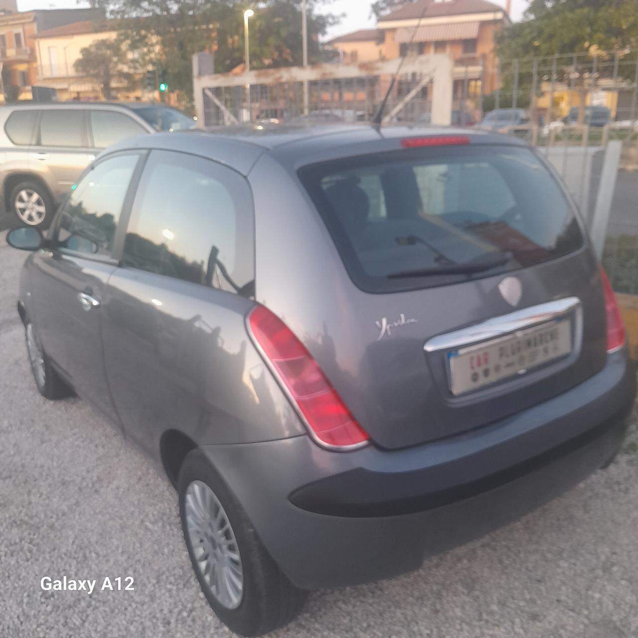 Lancia Ypsilon 1.2 Oro Plus