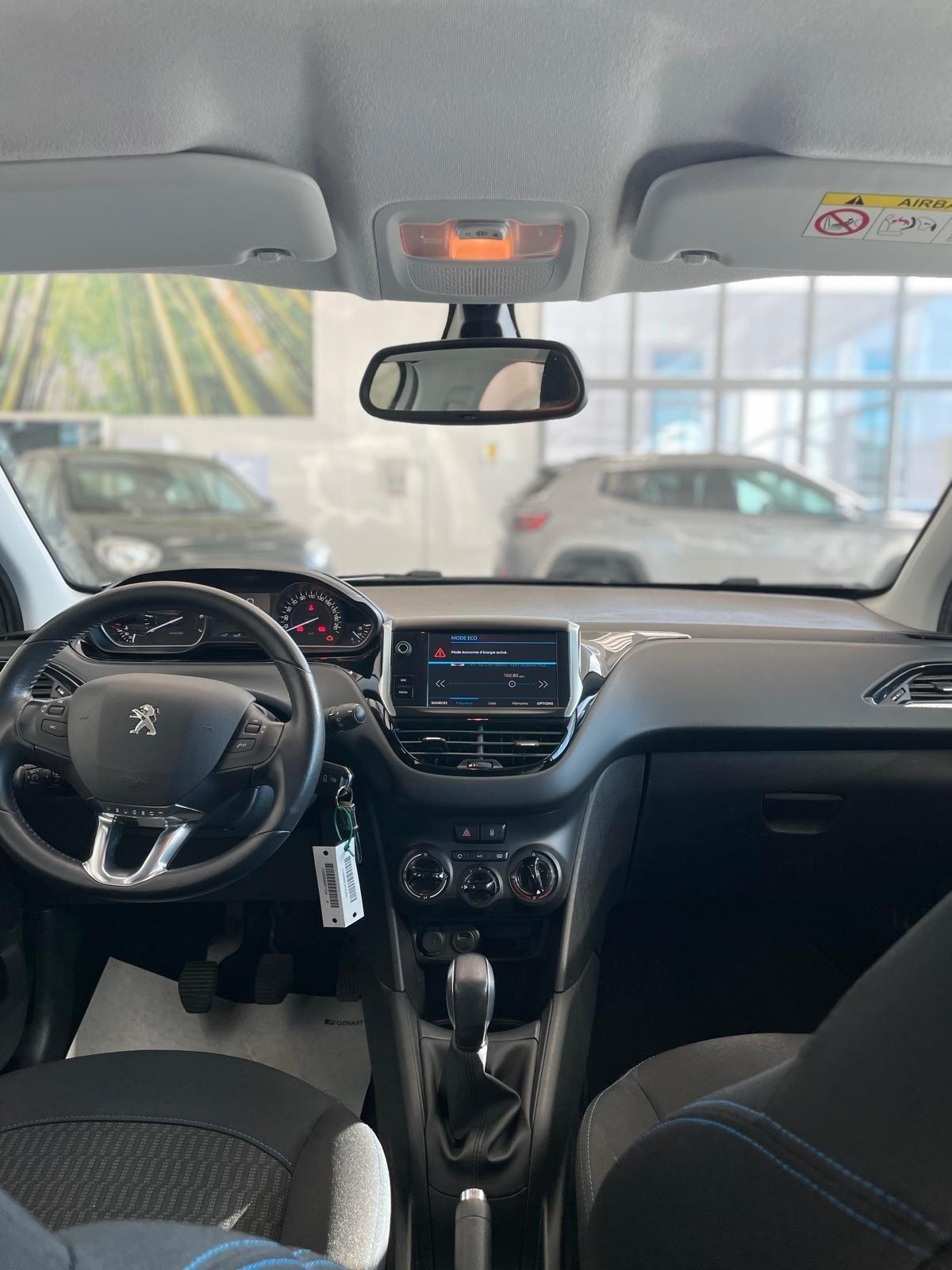 Peugeot 208 PureTech 82 Stop&Start 5 porte Signature