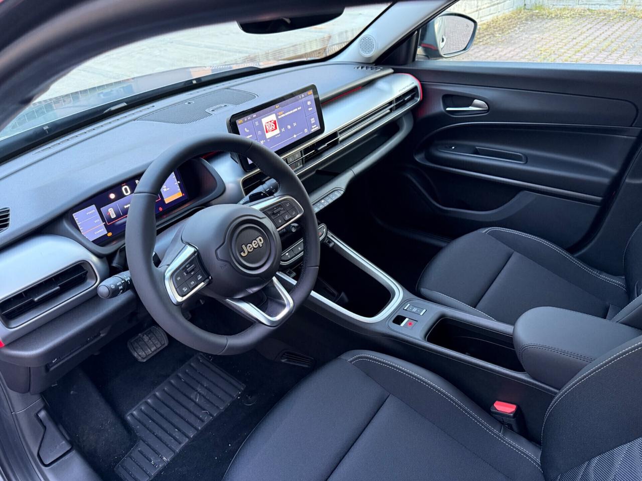 Jeep Avenger 1.2 e-Hybrid 110 cv MHEV Summit