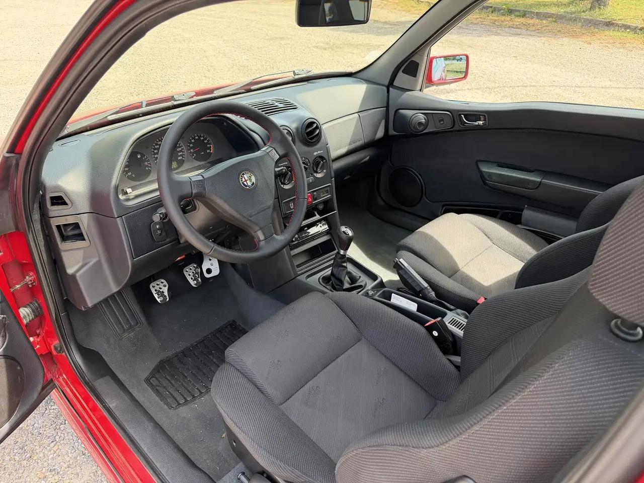 Alfa Romeo 145 2.0i 16V Twin Spark cat Quadrifoglio