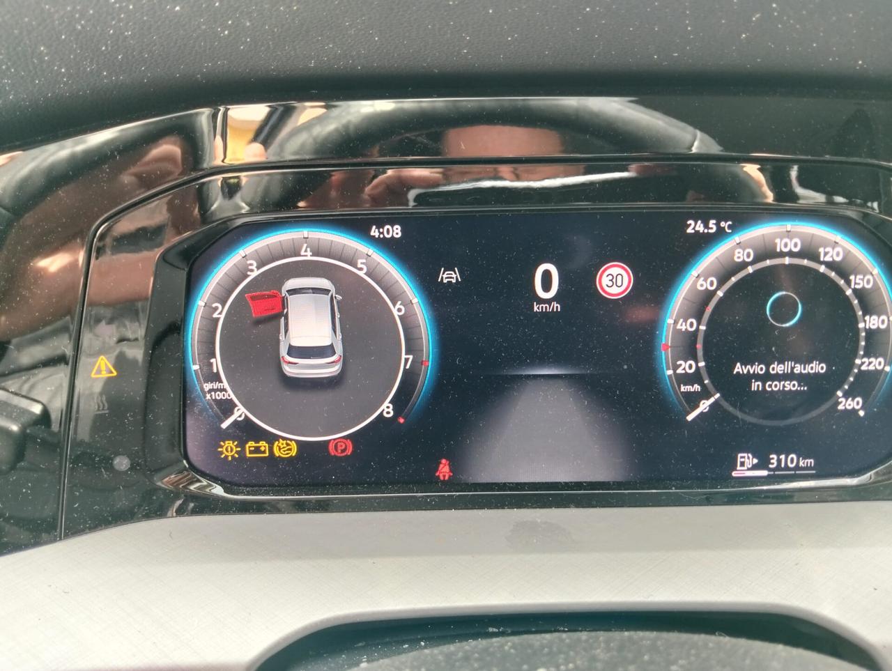 Volkswagen Golf 1.5 TSI 115cv 2025 SINISTRATA