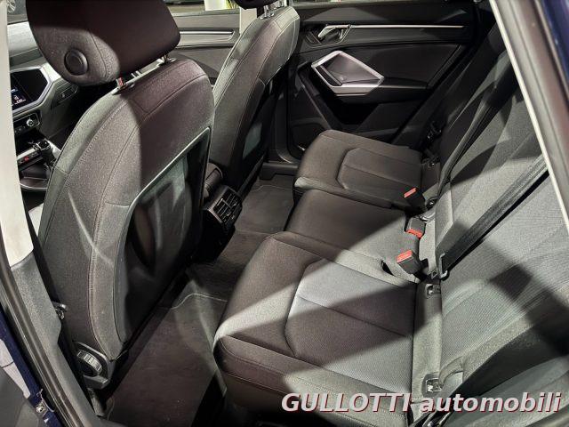 AUDI Q3 2.0 TDI 150 CV S-tronic Business