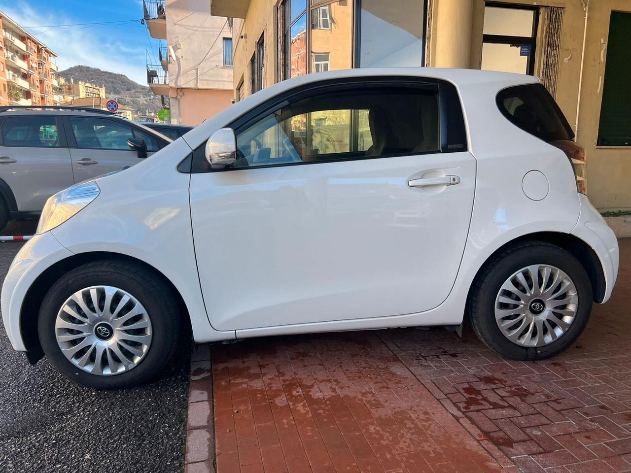 Toyota iQ 1.0 CVT Trend