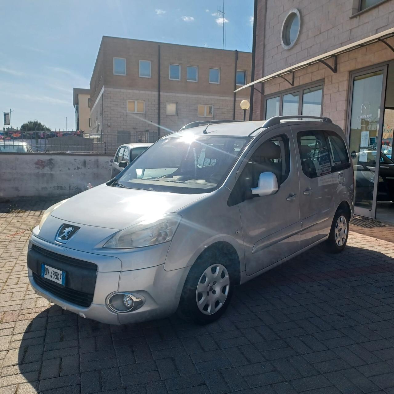 OTTIMO BERLINO 1.6 TDI DISTRIBUZIONE FATTA