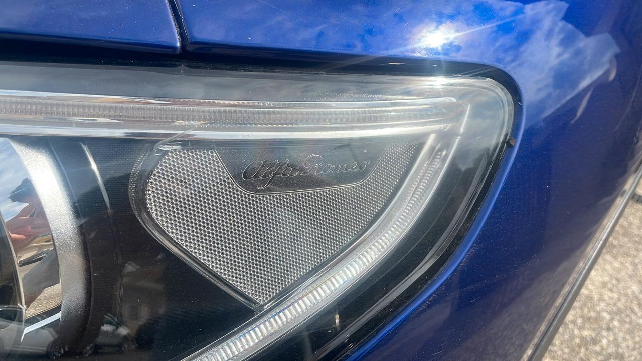 Alfa Romeo Stelvio 2.2 Turbodiesel 160 CV AT8 RWD Sprint