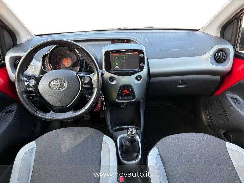 Toyota Aygo Aygo 5p 1.0 x-play my15