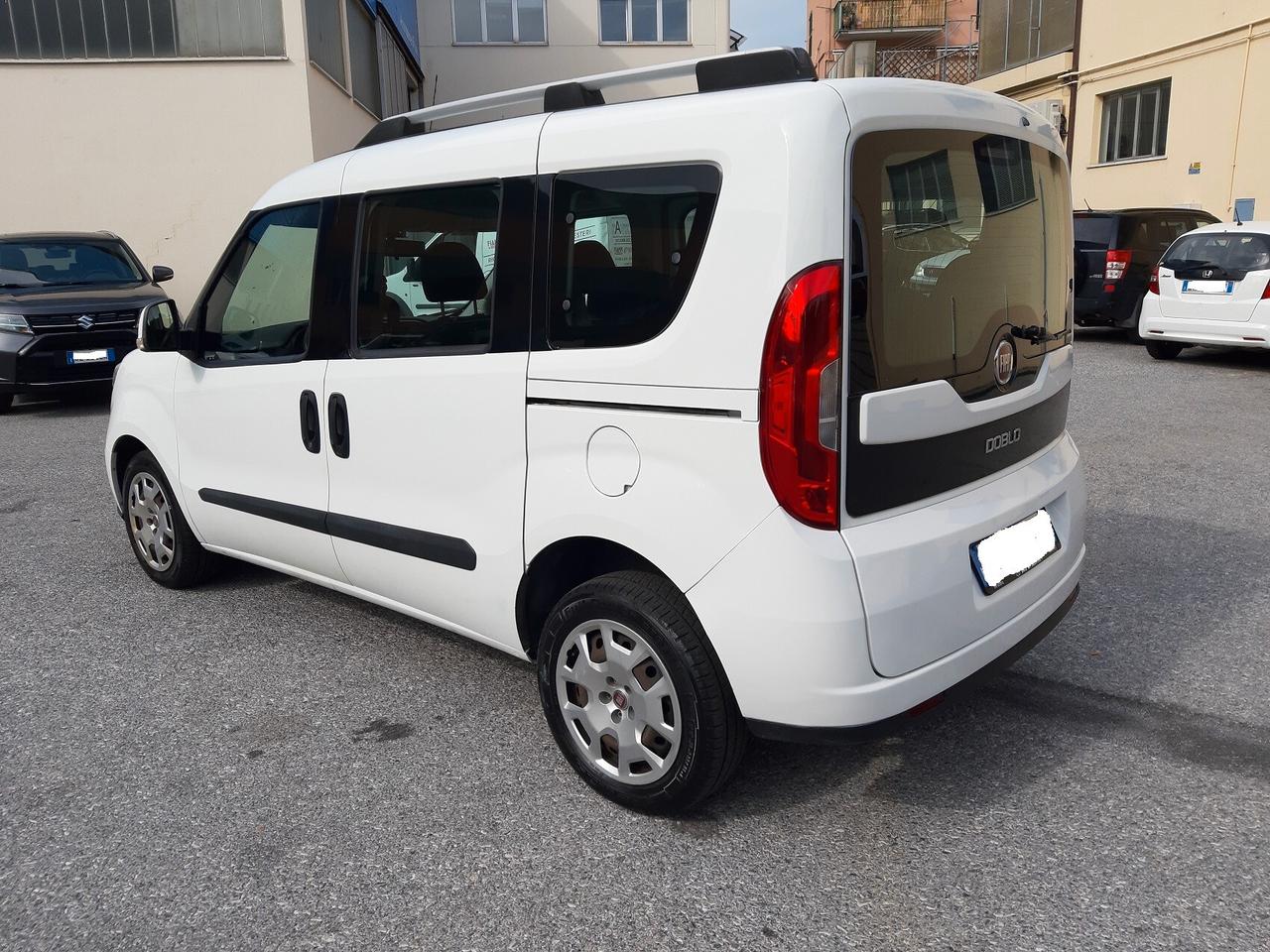 Fiat Doblo Doblò 1.4 T-Jet 16V Natural Power Easy 7 POSTI