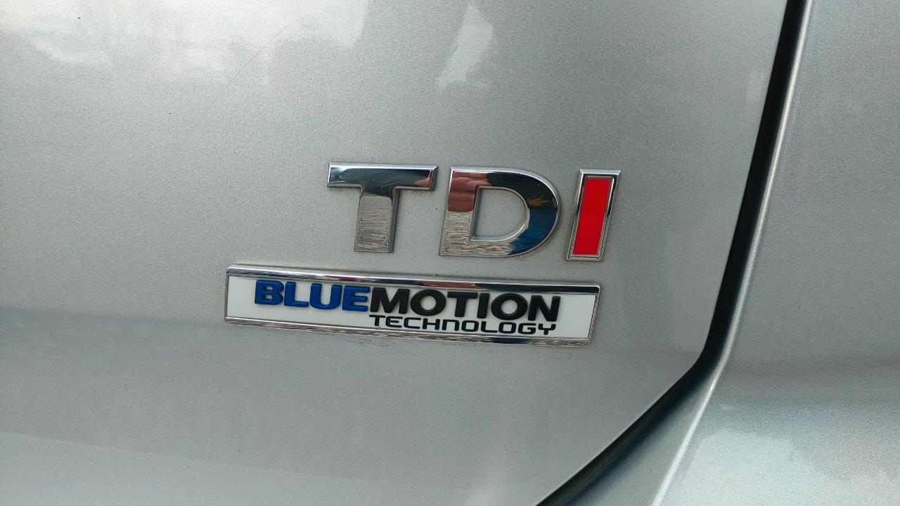 Volkswagen Golf 5 Porte Golf 5p 1.6 tdi 110 CV Highline DSG 127.000KM