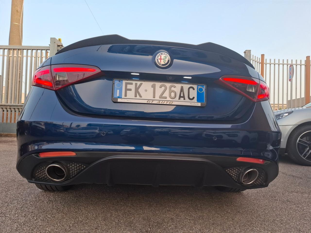 Alfa Romeo Giulia 2.2 allestimento " COMPETIZIONE "