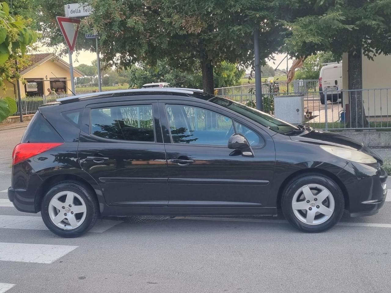 Peugeot 207 1.4 VTi 95CV SW XS Ciel