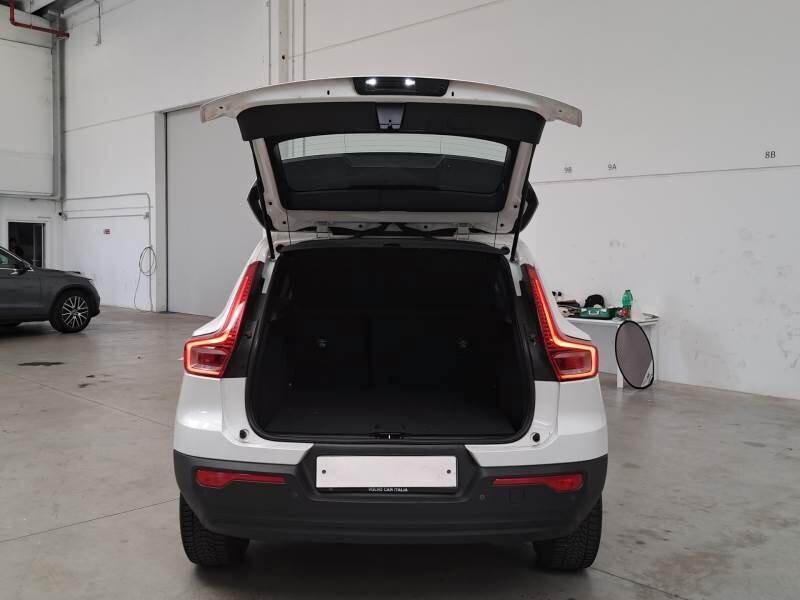 Volvo XC40 1.5 t2 129 cv Business Automatico