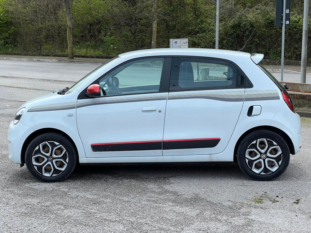 RENAULT TWINGO 1.0 SCe 75cv Duel Sport Edition Red