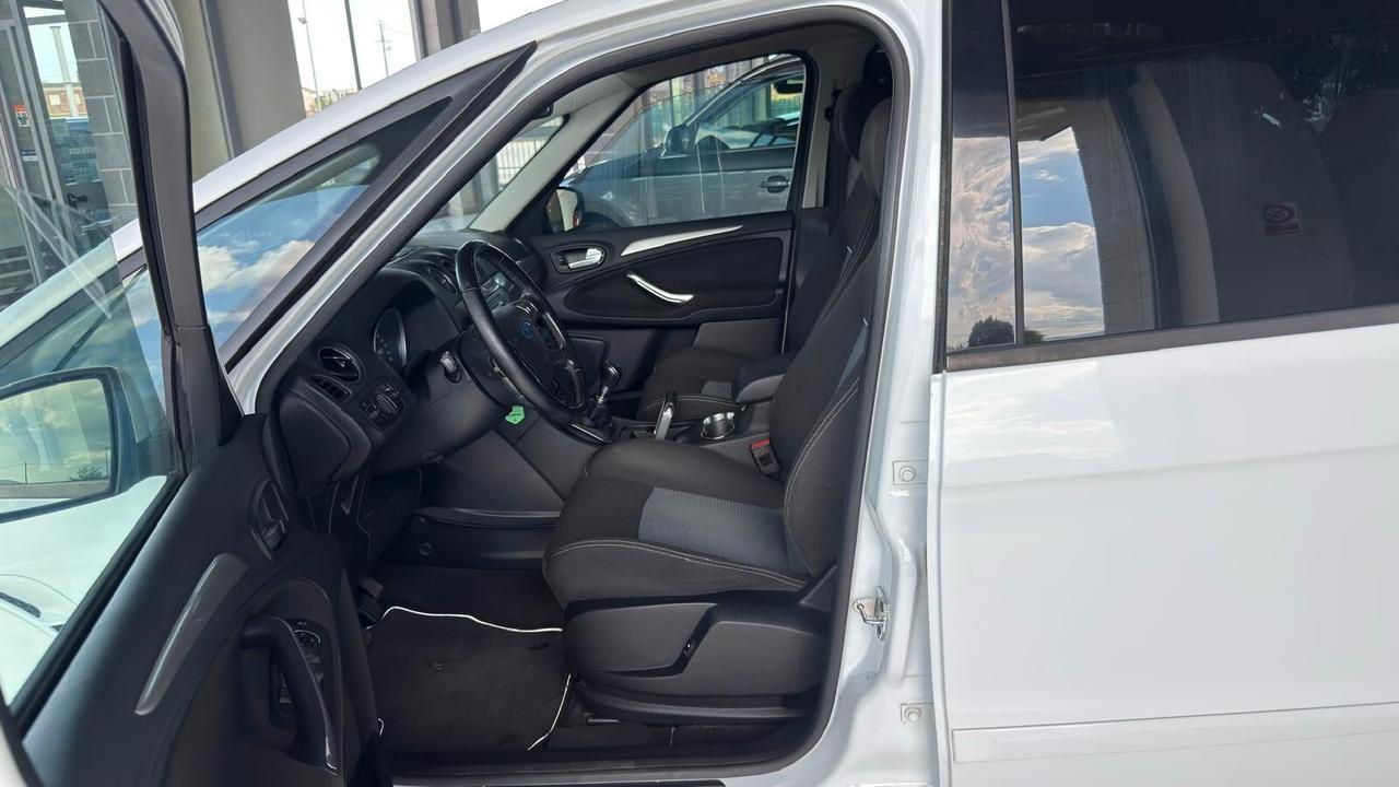Ford S-Max 2.0 TDCi 163CV New Titanium
