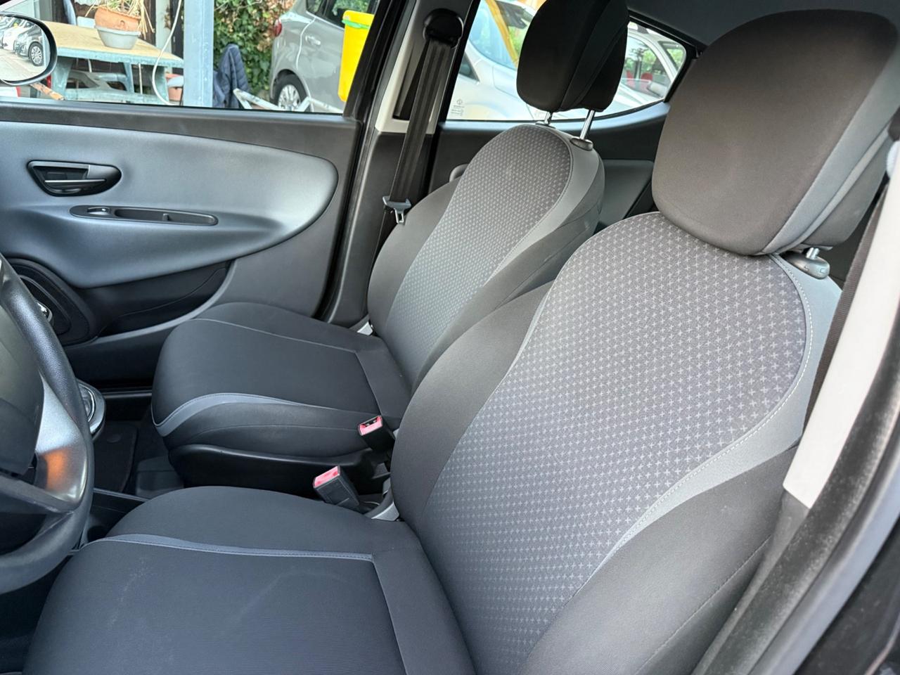 Lancia Ypsilon 1.2 69 CV 5 porte GPL KM CERTIF