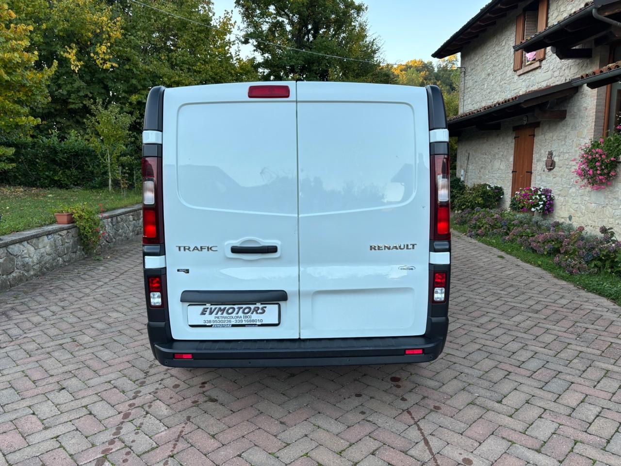 Renault Trafic T27 2.0 dCi 120CV 6 POSTI - 09/2020